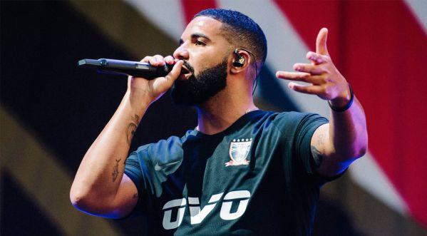 WHATS THIS WE SEE: IS THAT THE UAE FLAG ON DRAKES BRANDED MERCH?!