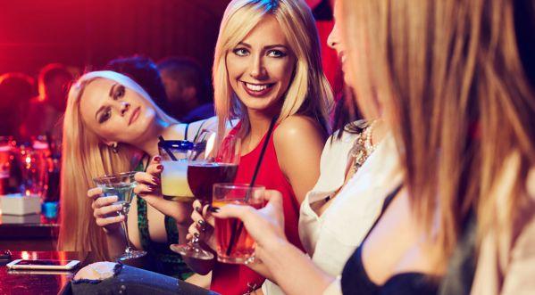 6 TYPES OF GIRLS YOULL MEET AT LADIES NIGHTS IN DUBAI!