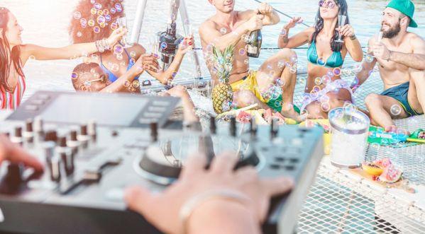 DUBAIS ULTIMATE PARTY CRUISE SETS SAIL ONLY A FEW DAYS FROM NOW!