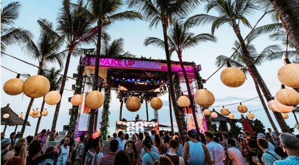 GRAB A DAY PASS TO WAKE UP CALL AT DUBAI  THE PALM, 10-12 OCTOBER FEATURING A DJ SET BY DISCLOSURE AND LIVE PERFORMANCES BY RFS DU SOL AND RITA ORA