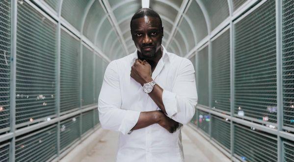 AKON WILL BE TAKING CENTER STAGE AT DRAIS DXB TONIGHT!