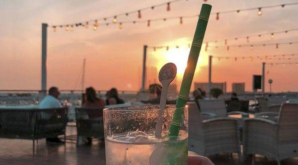 Best Beach bars for sundowners in Dubai