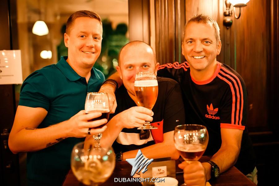 https://api.dubainight.com/static-image/legacy/event-photos/2017/08/02/photos2/1030831/belgian-beer-cafe-souk-madinat-jumeirah-1030831_10.jpg